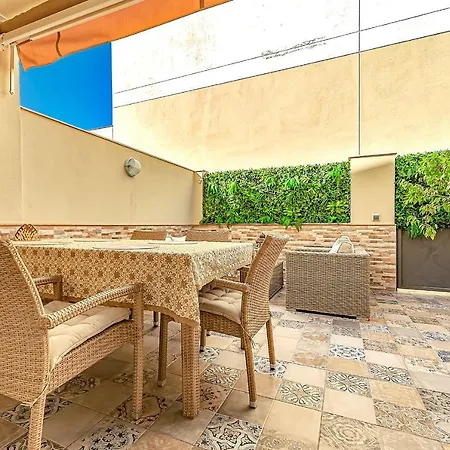 Luxury Townhouse Oasis Fanabe Lejlighed *
